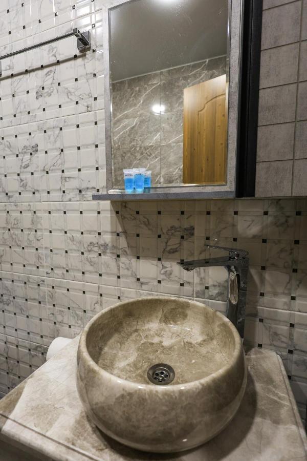 Hotel Heaven Hill Kazbegi Esterno foto