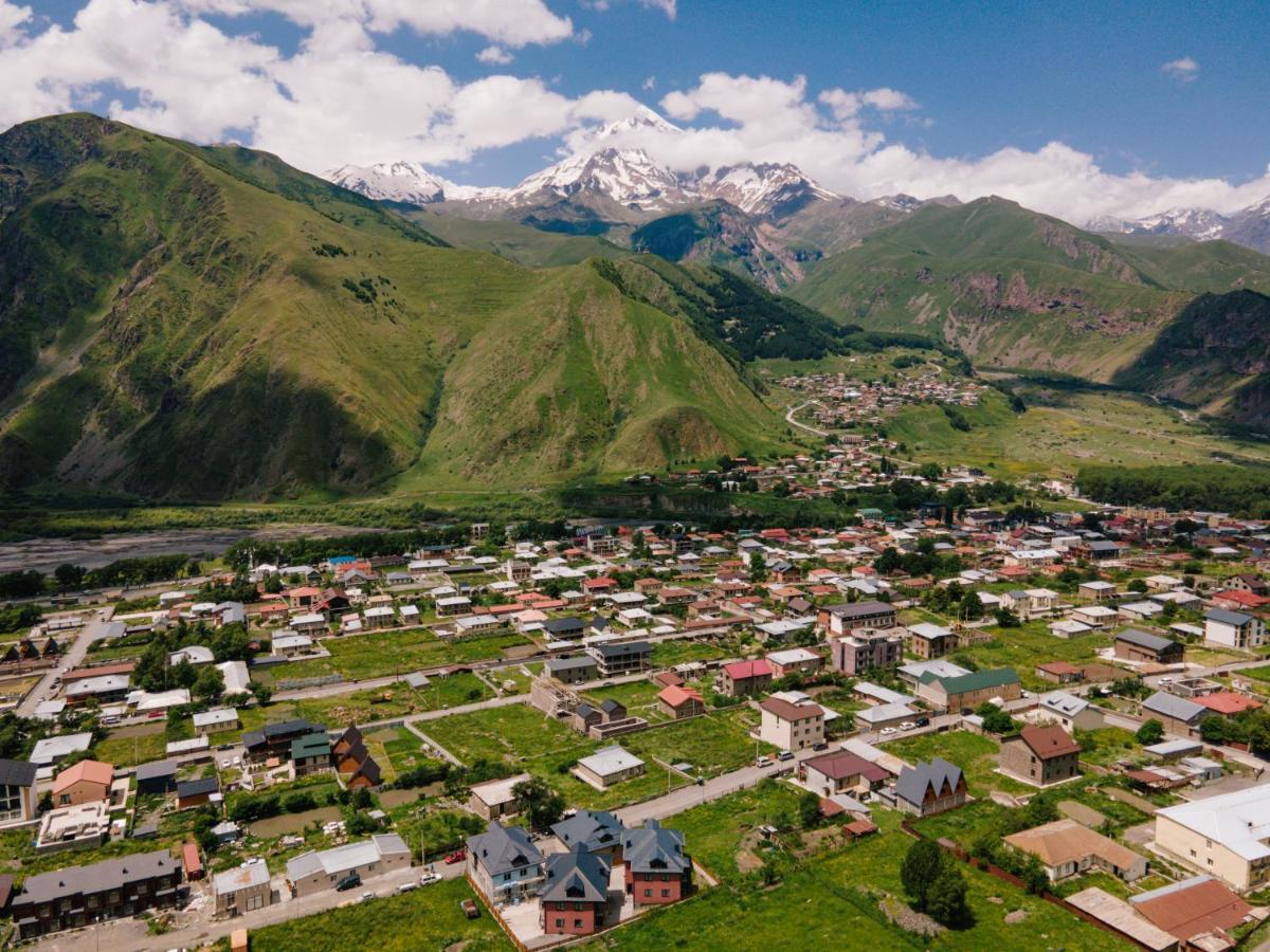 Hotel Heaven Hill Kazbegi Esterno foto